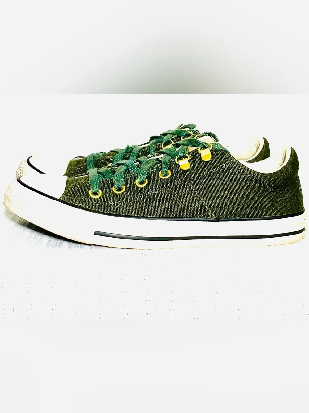 Converse low top